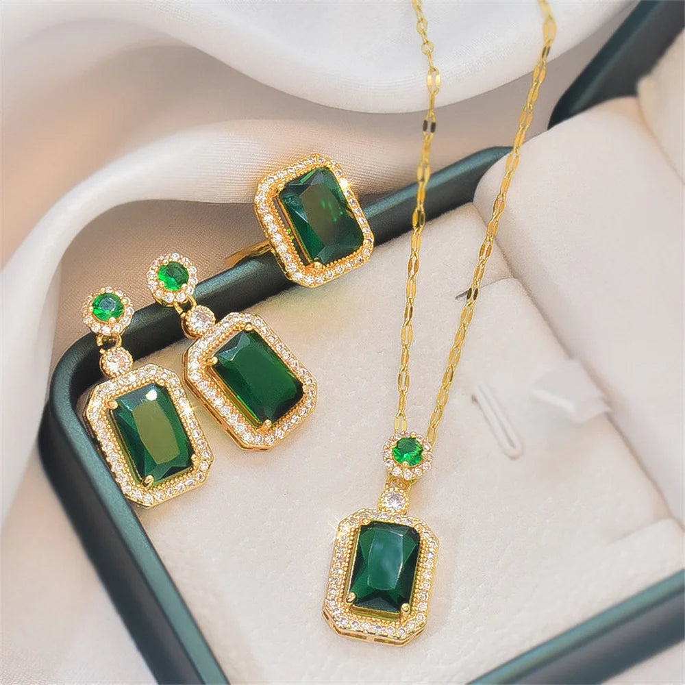 Classic Emerald 3-Piece Jewelry Set