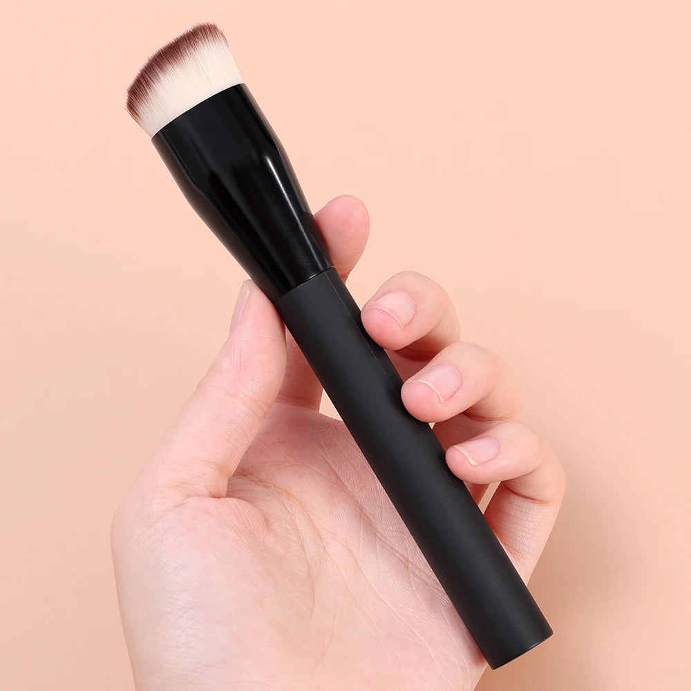 Foundation & Concealer Contour Brush