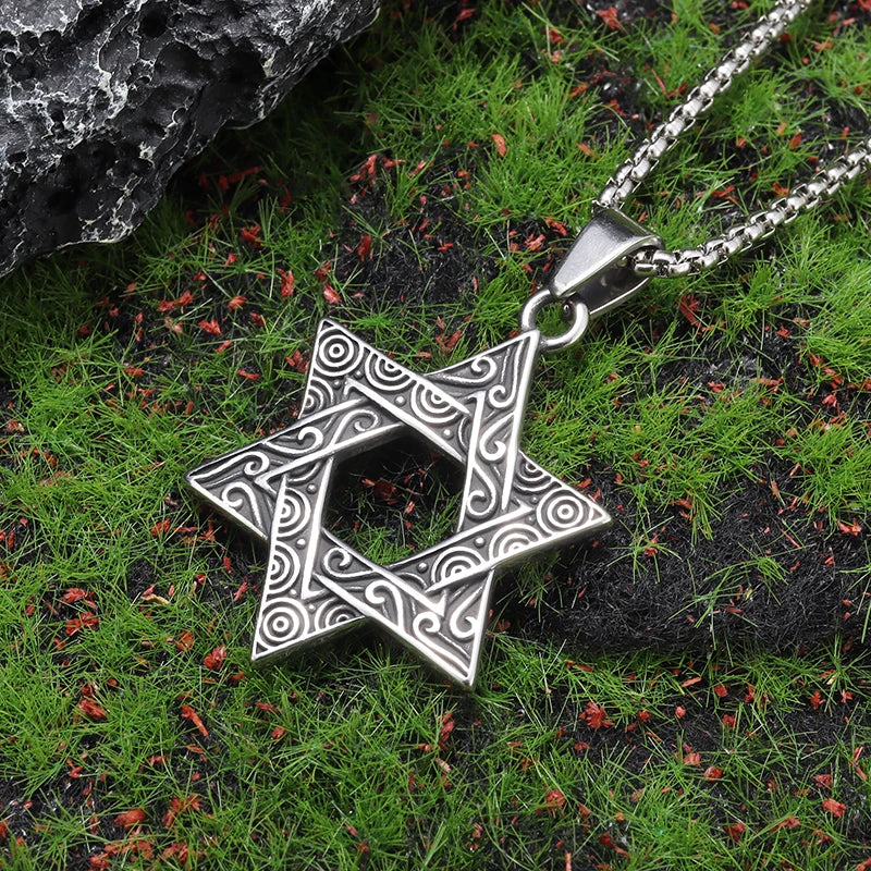 Vintage Star of David Necklace