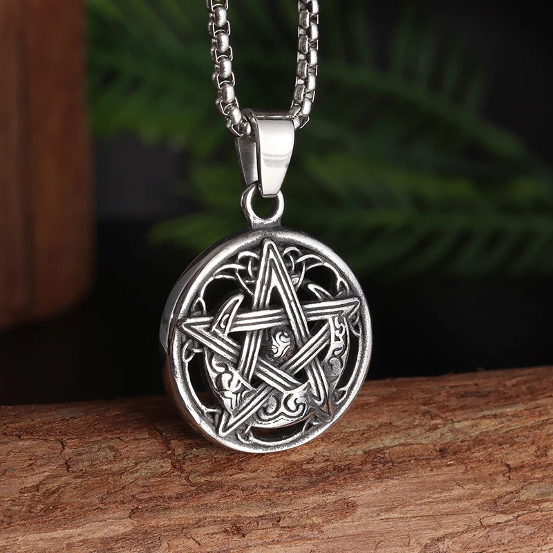Vintage Star of David Necklace
