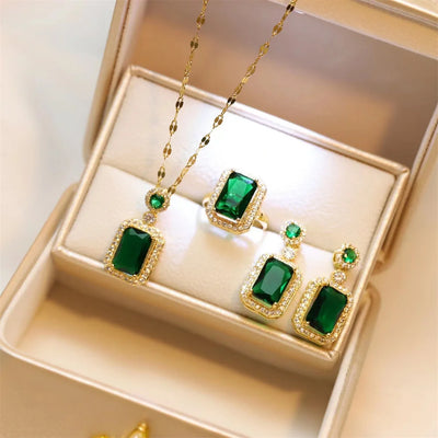 Classic Emerald 3-Piece Jewelry Set