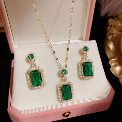 Classic Emerald 3-Piece Jewelry Set